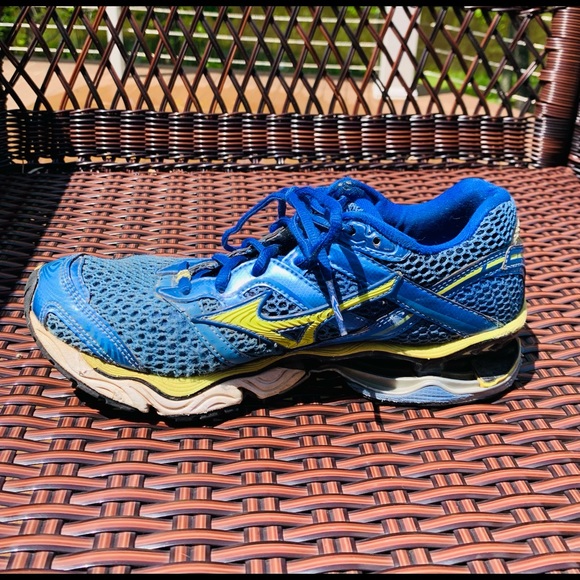Mizuno Wave Creation 12 Womens SZ 8 Running Shoes - Picture 4 of 14